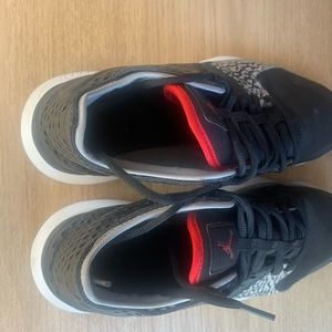 Jordon Zooms Size 7.5